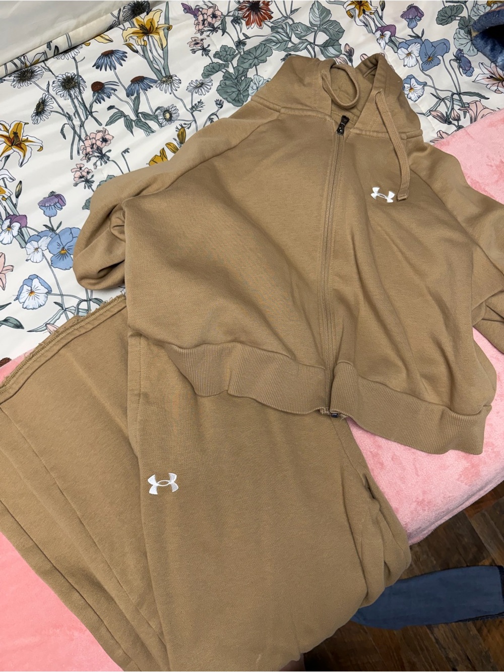 Under Armour Women's Tan Hoodie & Joggers Set